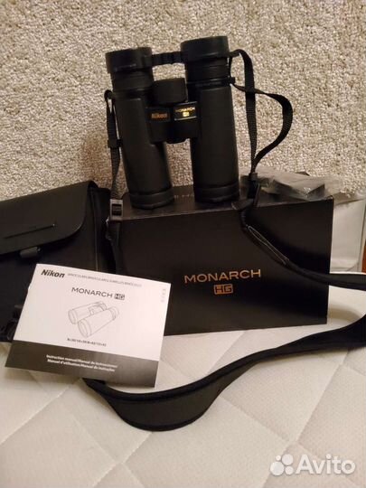 Бинокль Nikon monarch HG 10х42