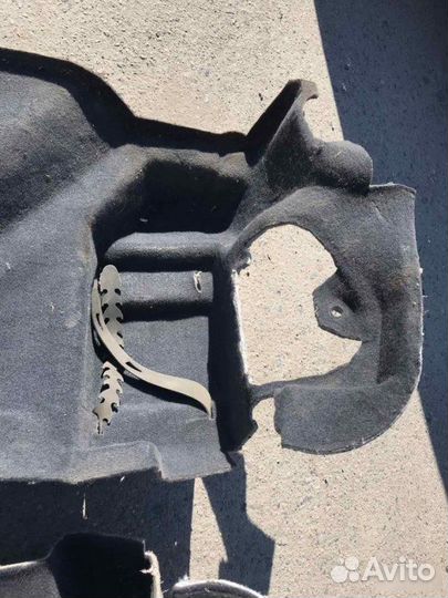 Обшивка багажника Chevrolet Viva седан 1.8 2005