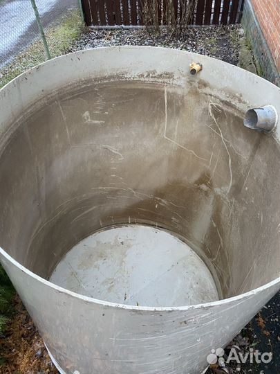 Бассейн для рыбы