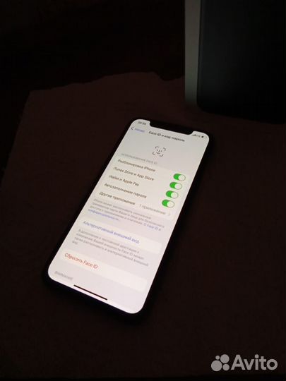 iPhone X, 64 ГБ
