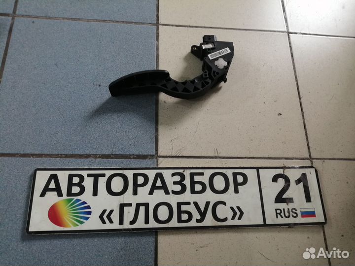 Педаль газа электронная Renault Fluence