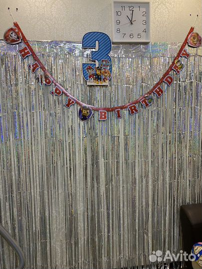 Цифра 3 и дождик для фотозоны