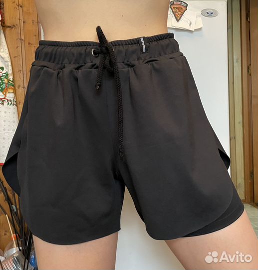 Шорты спортивные женские