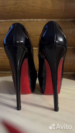 Туфли christian louboutin 39