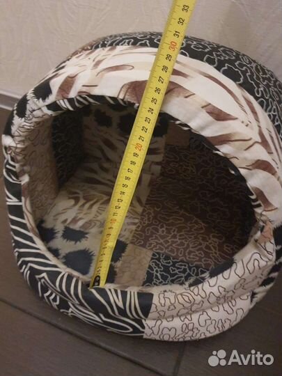 Домик для кошки или маленькой собаки