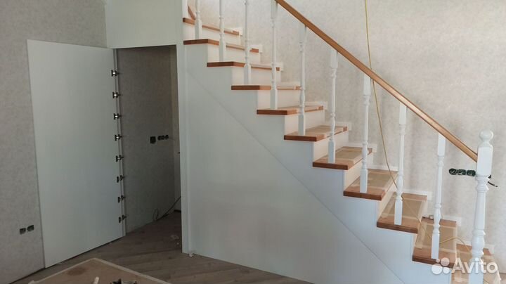 Деревянные лестницы, изготовление и монтаж