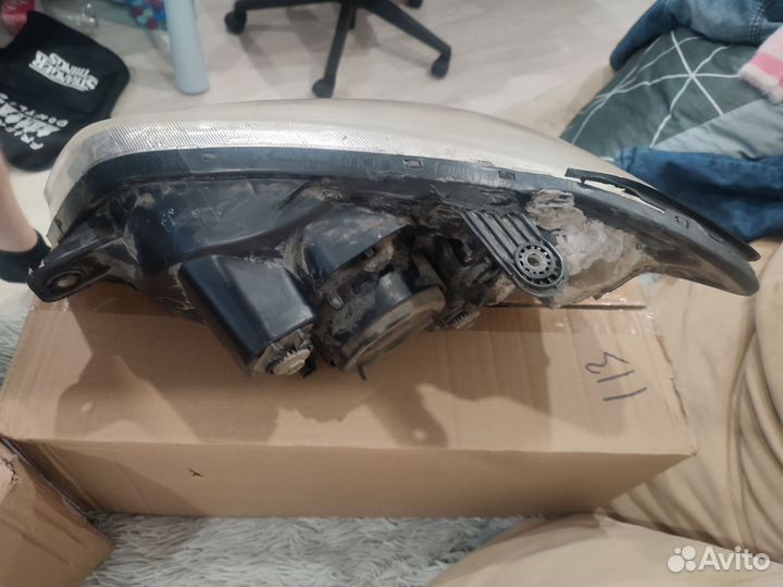 Продаю передние фары от Hyundai getz 2004