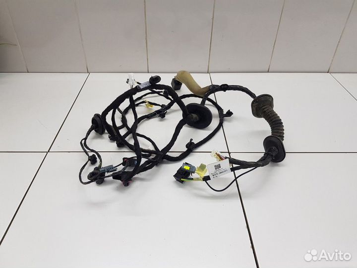 Электропроводка передней правой двери