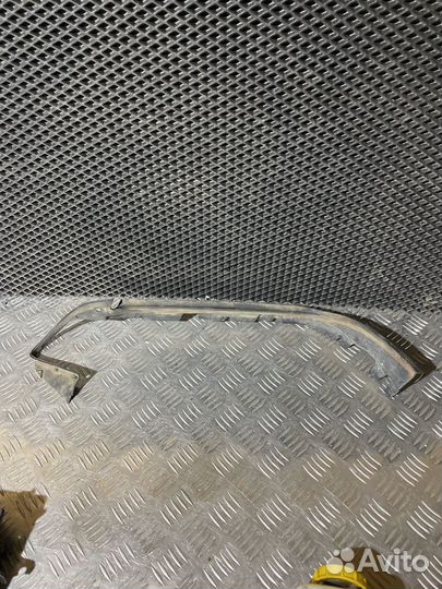 Уплотнитель фары BMW X5 E53