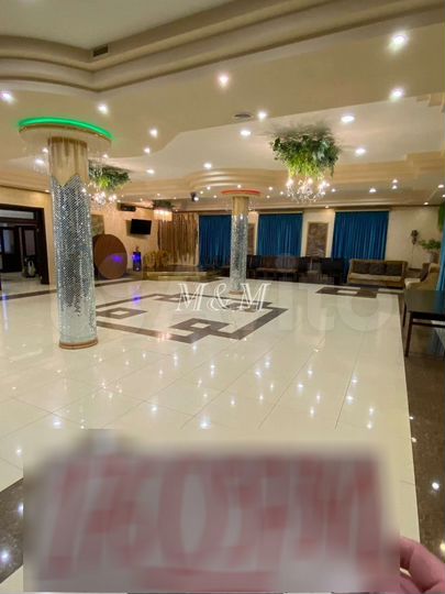 Дом 1200 м² на участке 10 сот.