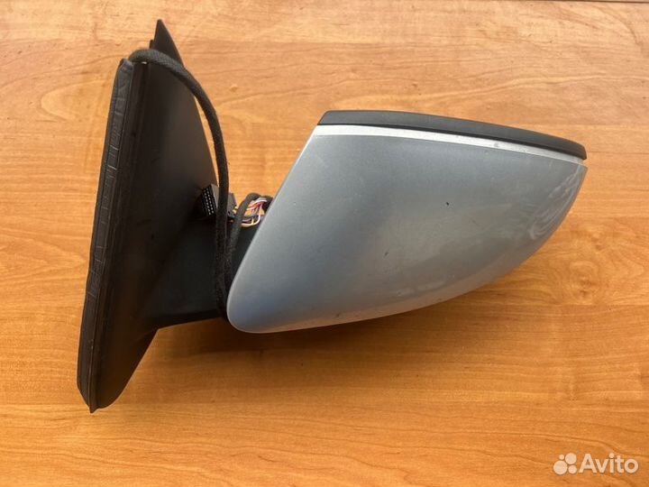 Зеркало наружное заднее левое Skoda Octavia A7