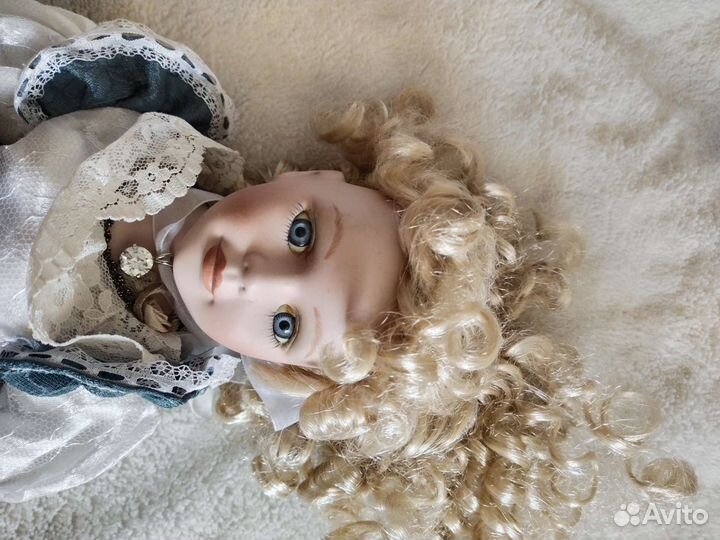 Куклы фарфоровые