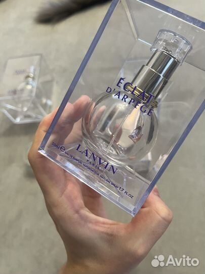 Пустые флаконы от духов с коробкамии