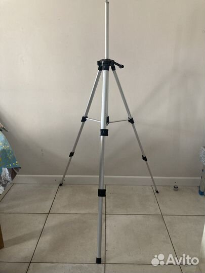 Штатив для фотоаппарата