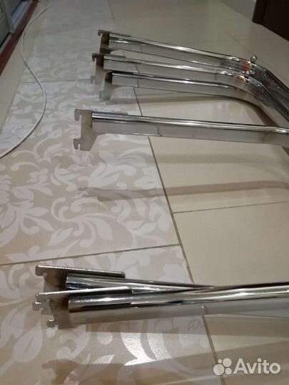 Вешало навесное П образное