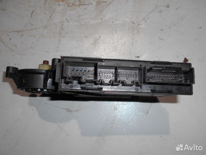 Моторчик стеклоподъемника правый Audi A4 B7