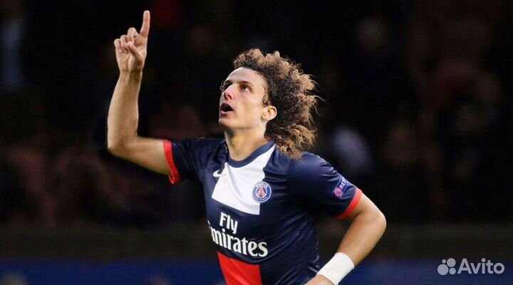 Футболка с автографом Давида Луиза