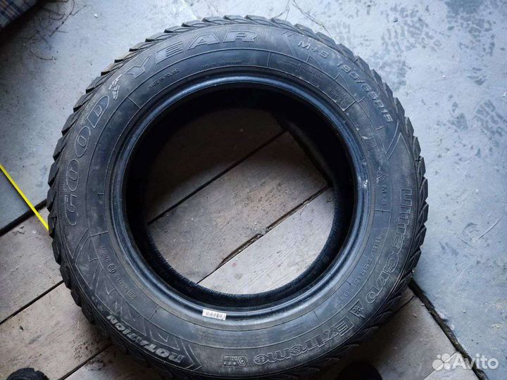 Goodyear UltraGrip Extreme 195/65 R15 91T