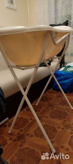 Ванночка для купания с подставкой