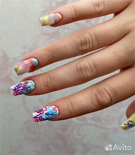 Маникюр педикюр