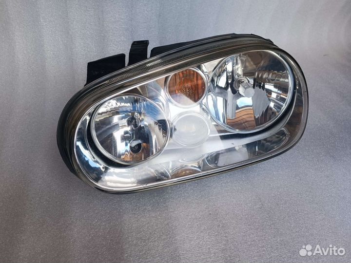 Фара левая Гольф 4