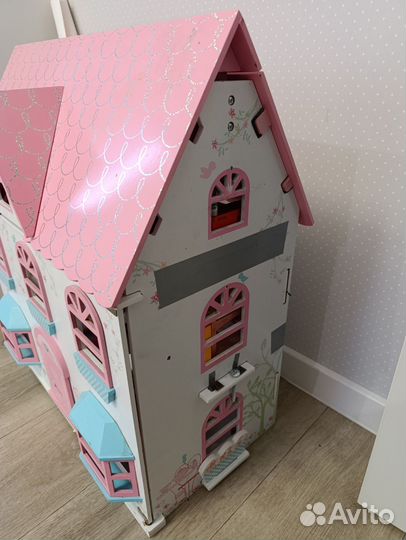 Большой кукольный домик деревянный
