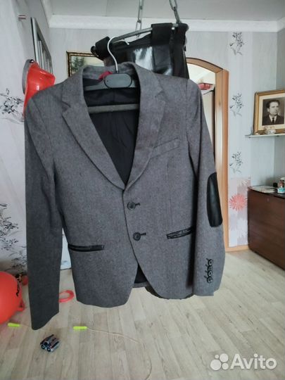 Школьный костюм