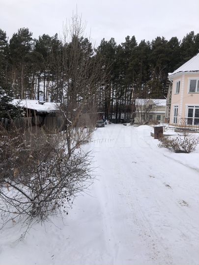 Коттедж 197 м² на участке 19 сот.