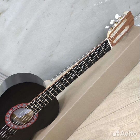 Гитара новая акустика с широким грифом
