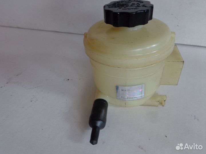 Хундай Акцент Бачок гур новый