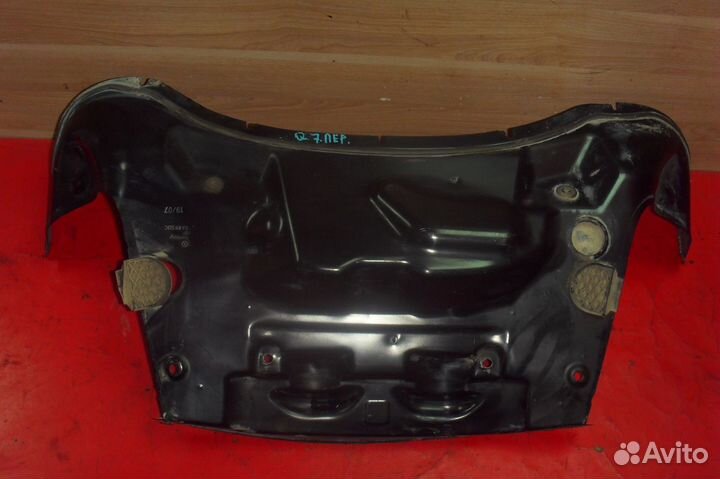 Водосток моторного отсека 7L6819523C Audi Q7 (4L)