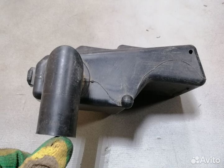 Резонатор возд.фильтра Nissan Primera P12 2002-07