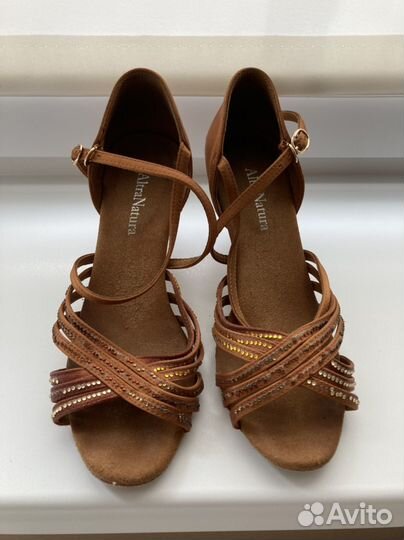 Туфли танцевальные