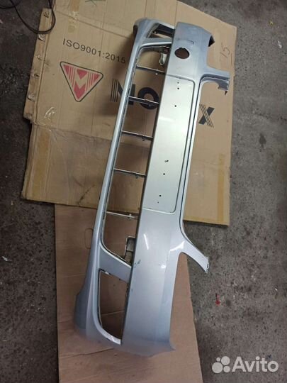 Skoda Fabia 2 бампер передний