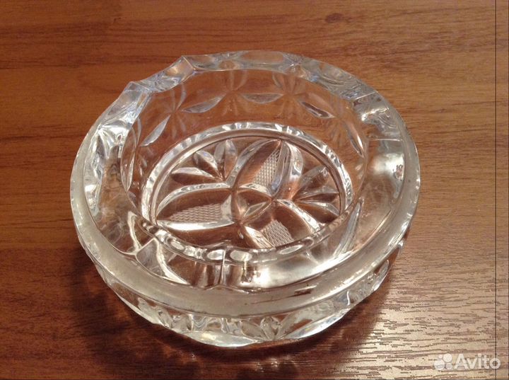 Хрустальная пепельница