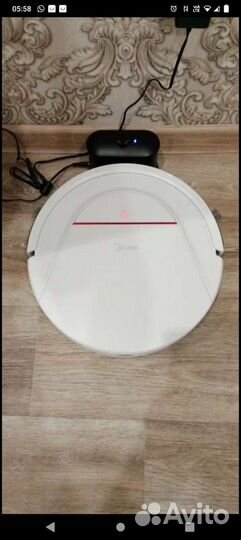 Робот пылесос