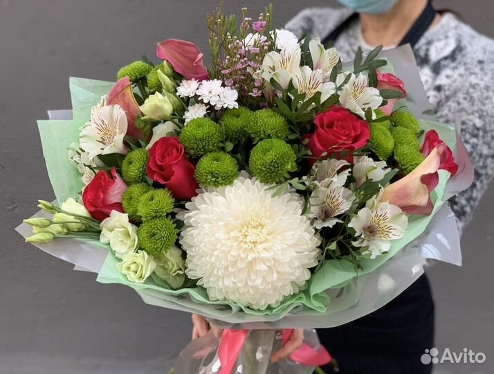 Авторский букет цветов к 8 марта