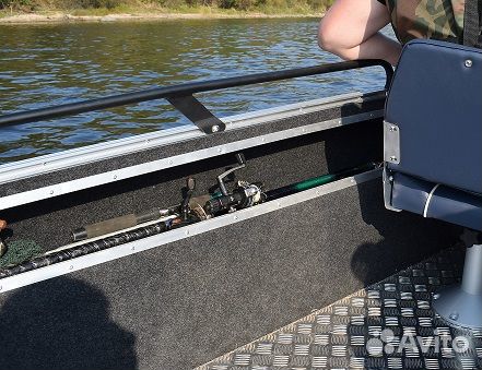 Лодка Wellboat 45 AU (Вельбот)