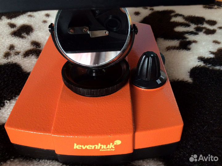 Микроскоп Livenhuk 2L