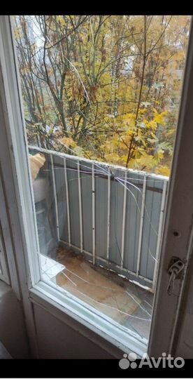 Замена разбитого стекла в деревянных окнах