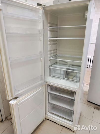 Холодильник hotpoint ariston бу