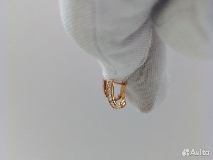 Золотые серьги 585', вес 0,80 гр. арт. Н000240