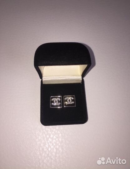 Серьги Шанель