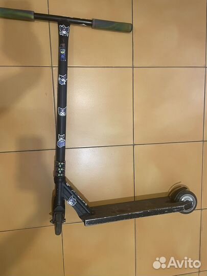 Трюковой самокат tech team scout