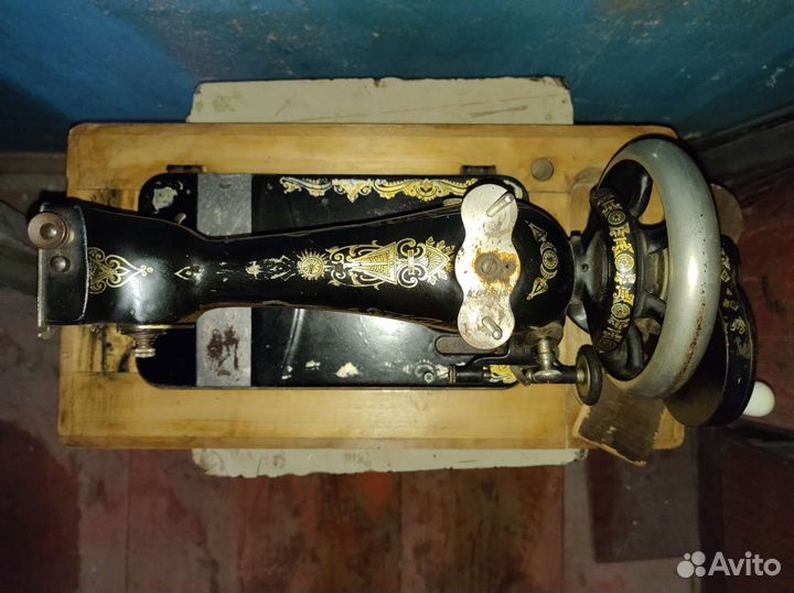 Швейная машинка singer