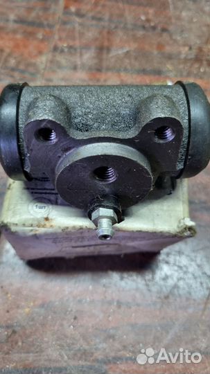 Тормозной цилиндр задний Волга