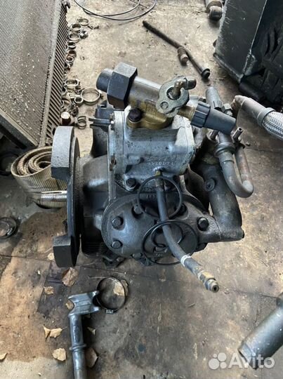 Компрессор на рефрижератор