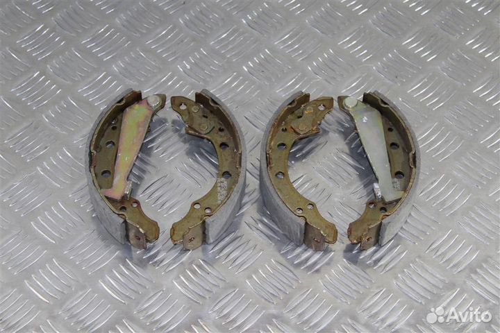 Колодки тормозные барабанные, комплект Skoda Fabi