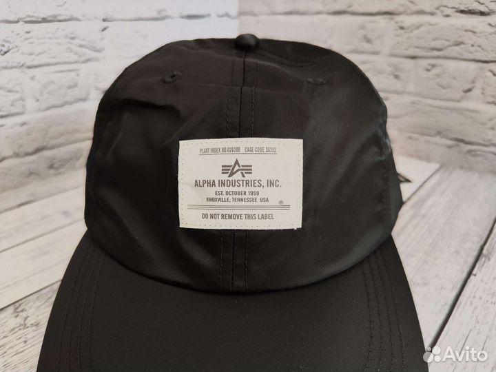 Alpha Industries новая черная нейлоновая бейсболка