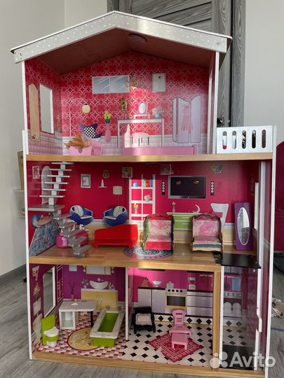 Домик кукольный